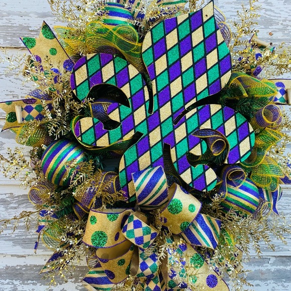 Mardi Gras Wreath - Picture 1 of 1